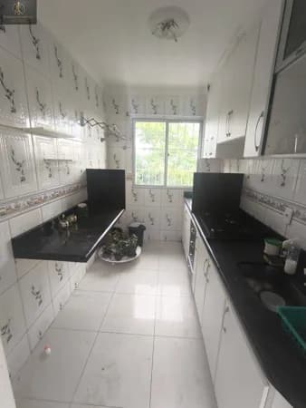 Apartamento em Quarenta e dois/Belvedere, Santa Luzia/MG