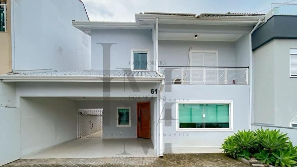 Casa Alto Padrão à Venda, Dentro do Condomínio Aruã