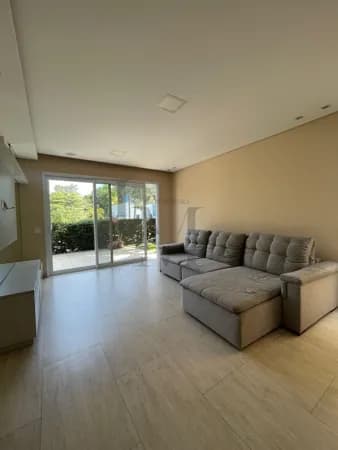Casa Alto Padrão à Locação, Dentro do Condomínio Aruã