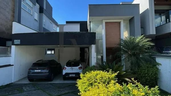 Casa Alto Padrão Para Venda, Dentro do Condomínio Aruã
