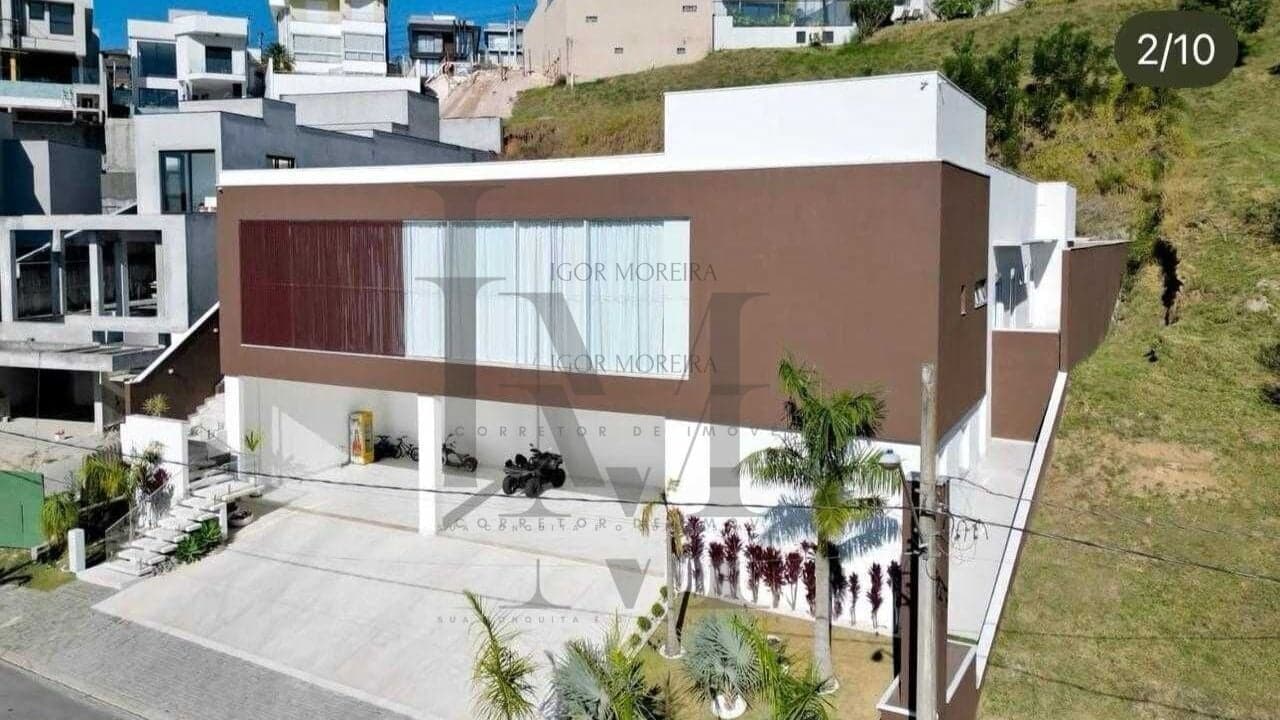 Mansão à Venda, Dentro do Condomínio Aruã Brisas
