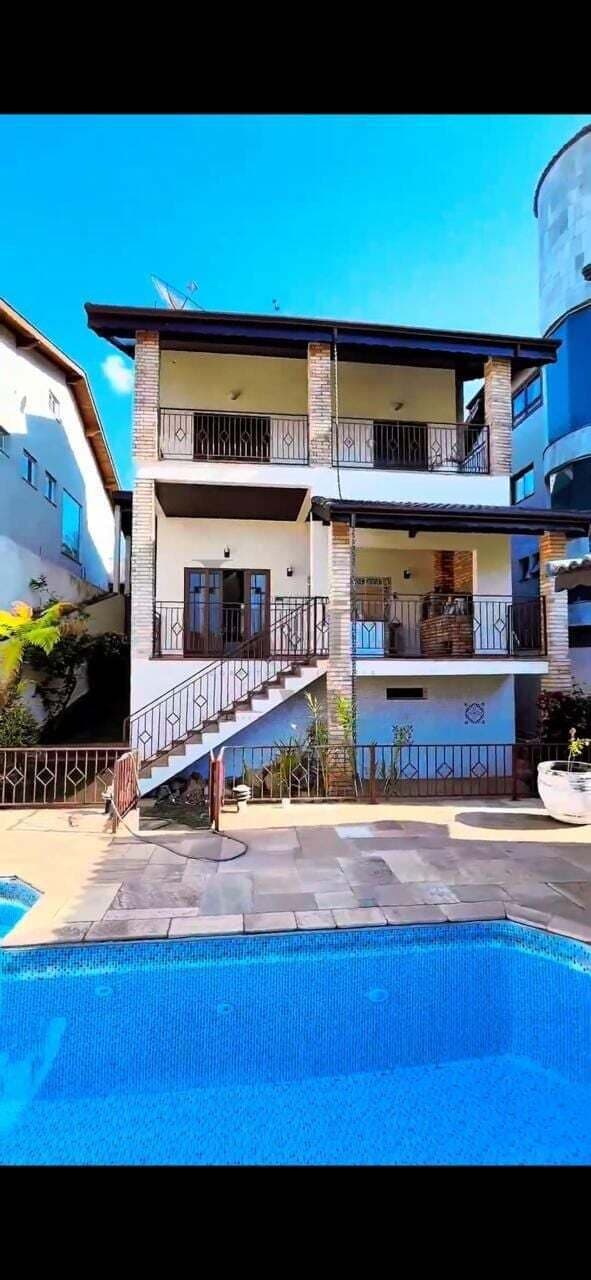 Casa Alto Padrão à Locação, Dentro do Condomínio Aruã EcoPark