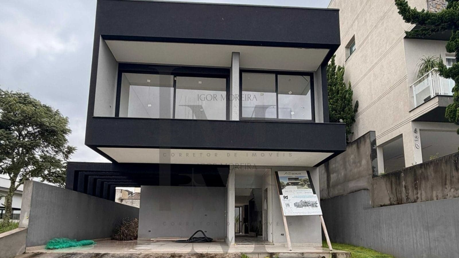 Casa Alto Padrão à Venda, Dentro do Condomínio Aruã Brisas