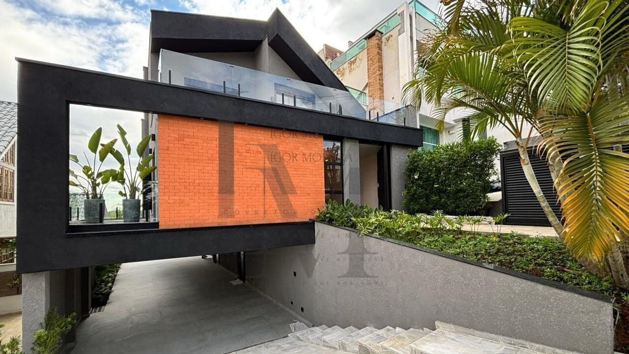 Casa Alto Padrão à Venda, Dentro do Condomínio Aruã