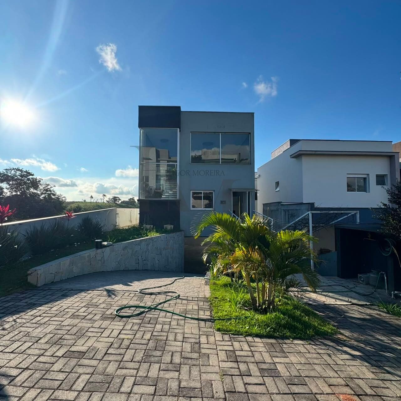 Casa Alto Padrão à Locação, Dentro do Condomínio Aruã Brisas