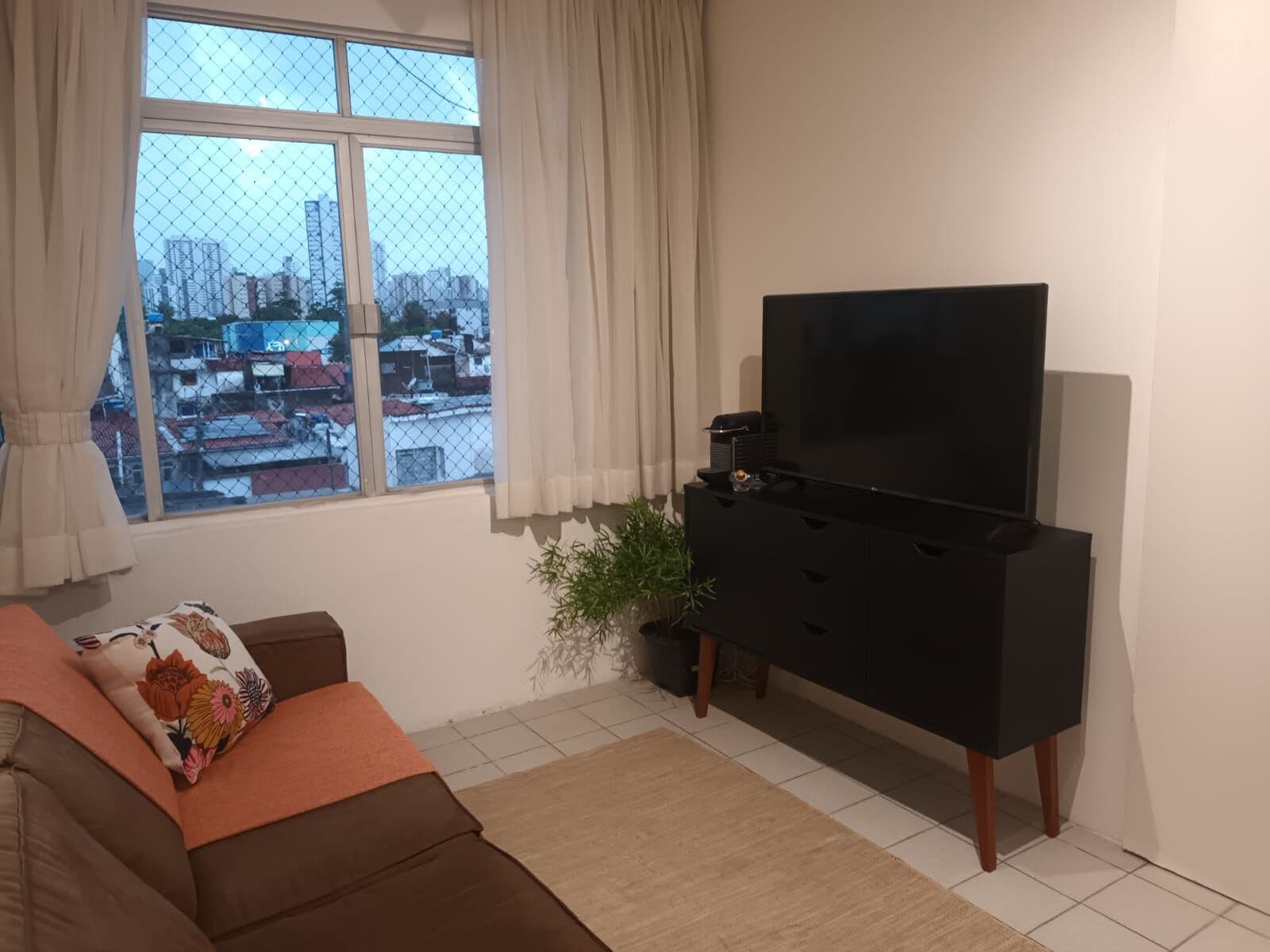 Imóvel para aluguel tem 60 metros quadrados com 3 quartos em Boa Viagem - Recife - PE