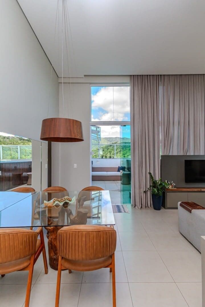 Excelente Cobertura Duplex no Bairro Ressacada em Itajaí SC