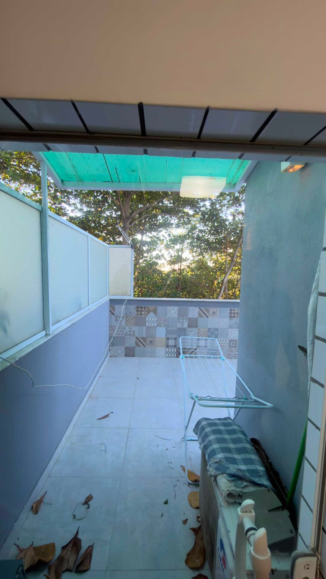 Flat para aluguel com varanda estendida em Praia do Pecado, Macaé/RJ