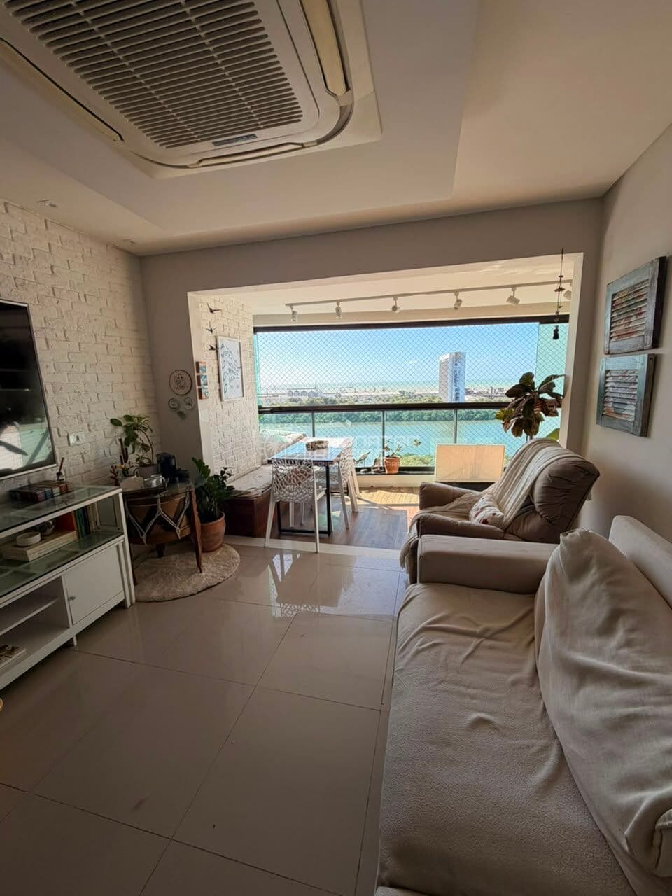 Apartamento à venda com 127m², 3 Quartos, 2 Suítes - Edf Arcos da Aurora Prince