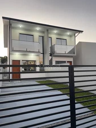 Sobrado em São José - Forquilhas