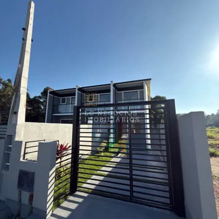Sobrado em São José - Sertão do Maruim