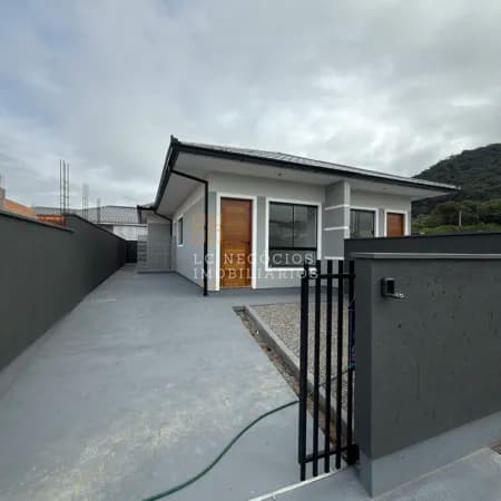Casa em São José - Forquilhas