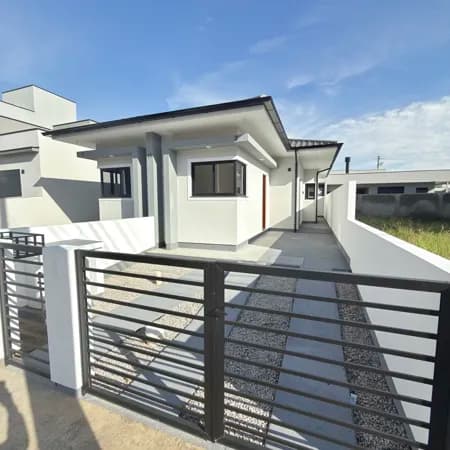 Casa à venda no bairro Forquilhas em São José/SC