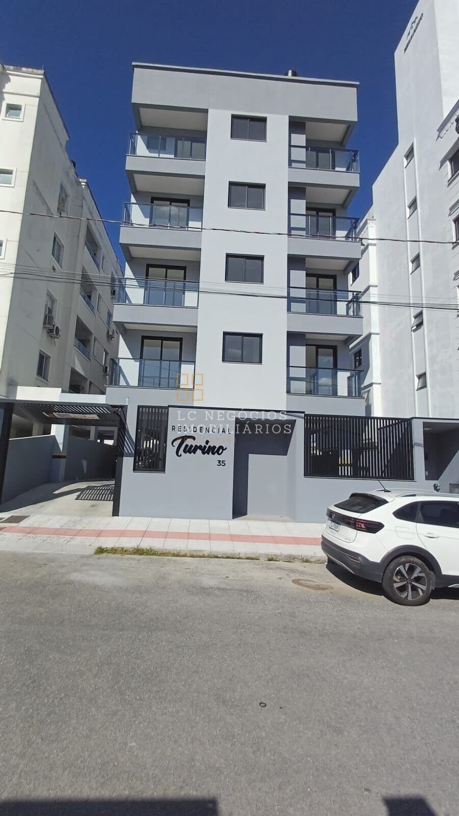 Apartamento em Palhoça - Pagani