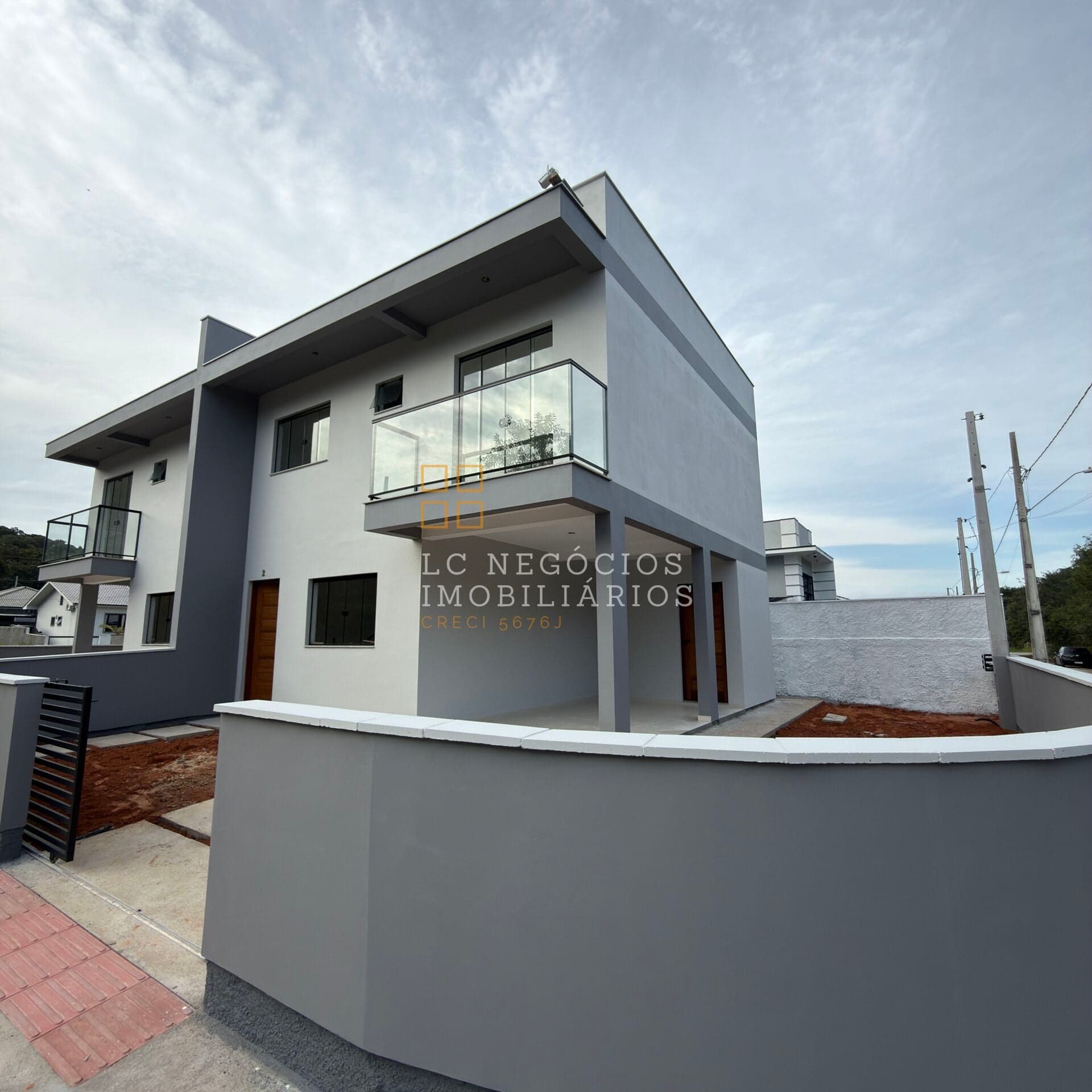 Sobrado em São José - Forquilhas