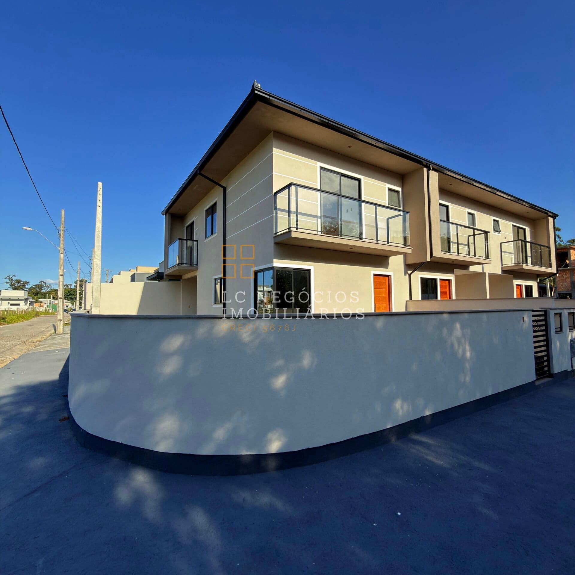 Sobrado em São José - Forquilhas