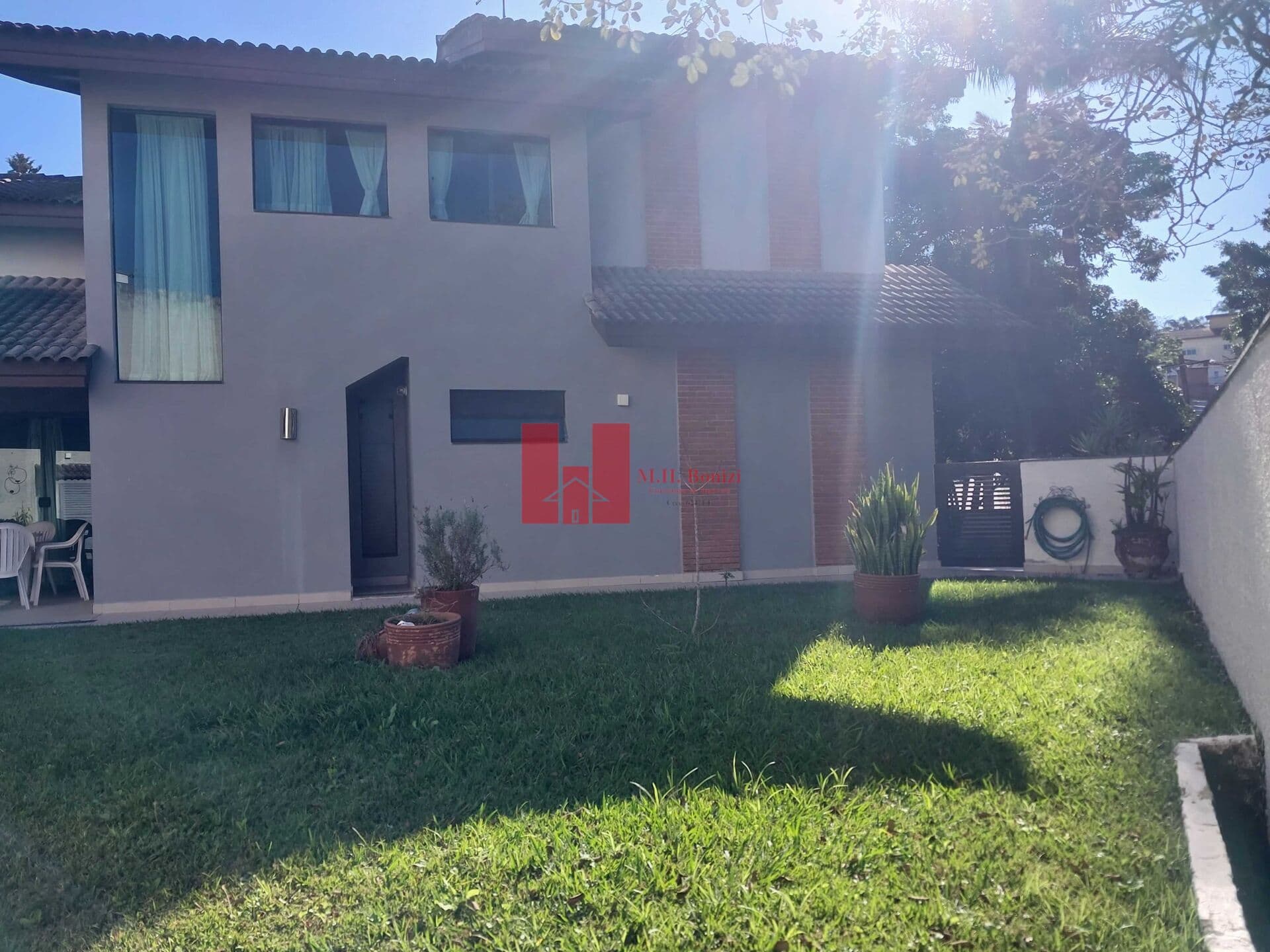 Casa Alto Padrão 4 Dormitórios em Arujazinho IV, Arujá/SP