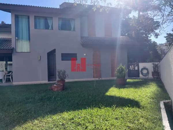 Casa Alto Padrão 4 Dormitórios em Arujazinho IV, Arujá/SP