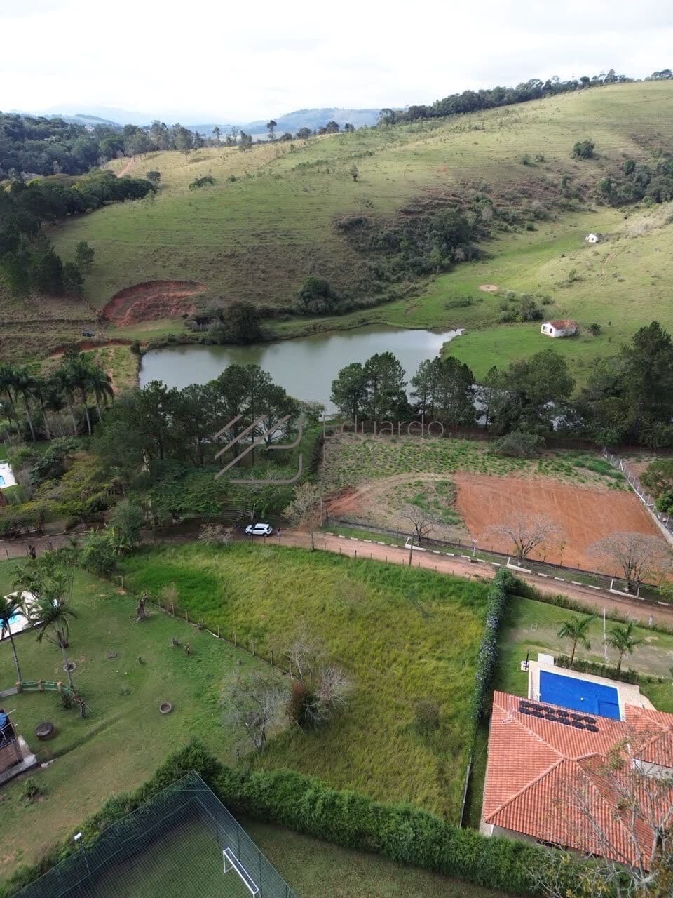 Lote/Terreno em Piracaia - Batatuba