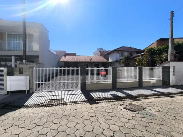 RESIDÊNCIA LOCAÇÃO ANUAL ENSEADA