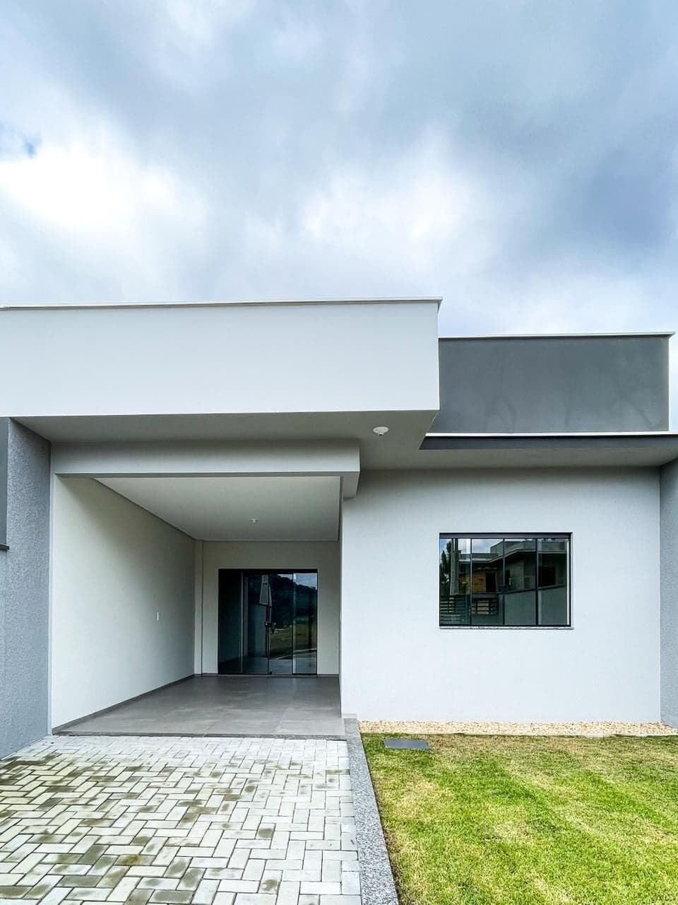 Casa com 3 quartos no Jaraguá 99