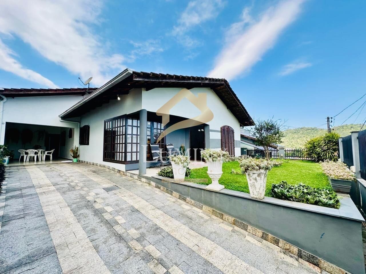 Casa Padrão no bairro Três Rios do Sul