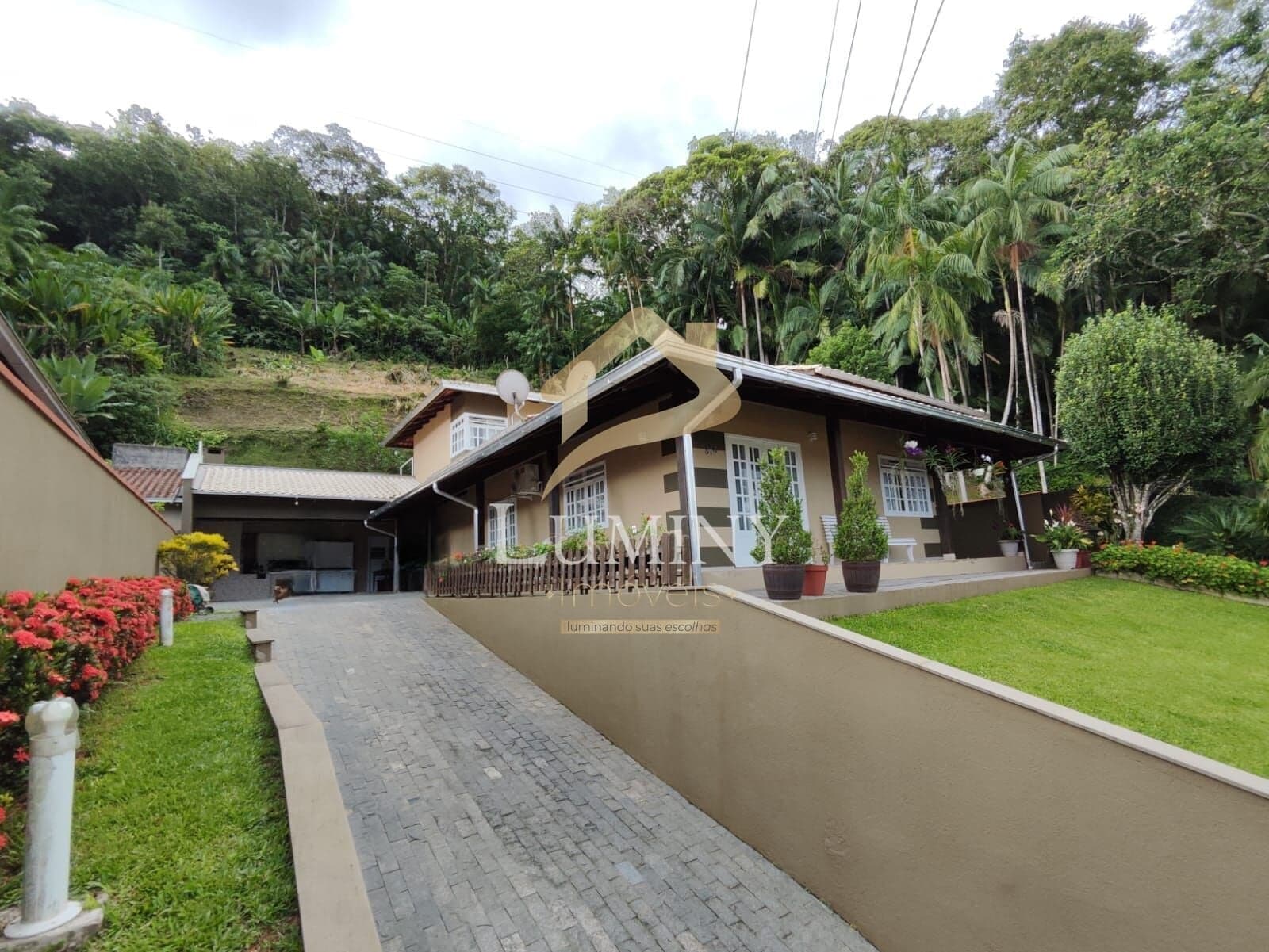 Casa Padrão no bairro Vieiras