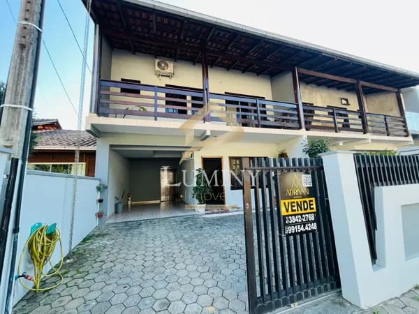 Casa Geminada no bairro Tifa Martins