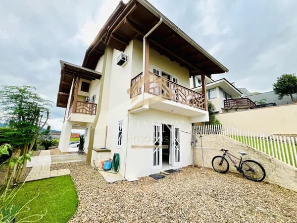 Casa Padrão no bairro Amizade
