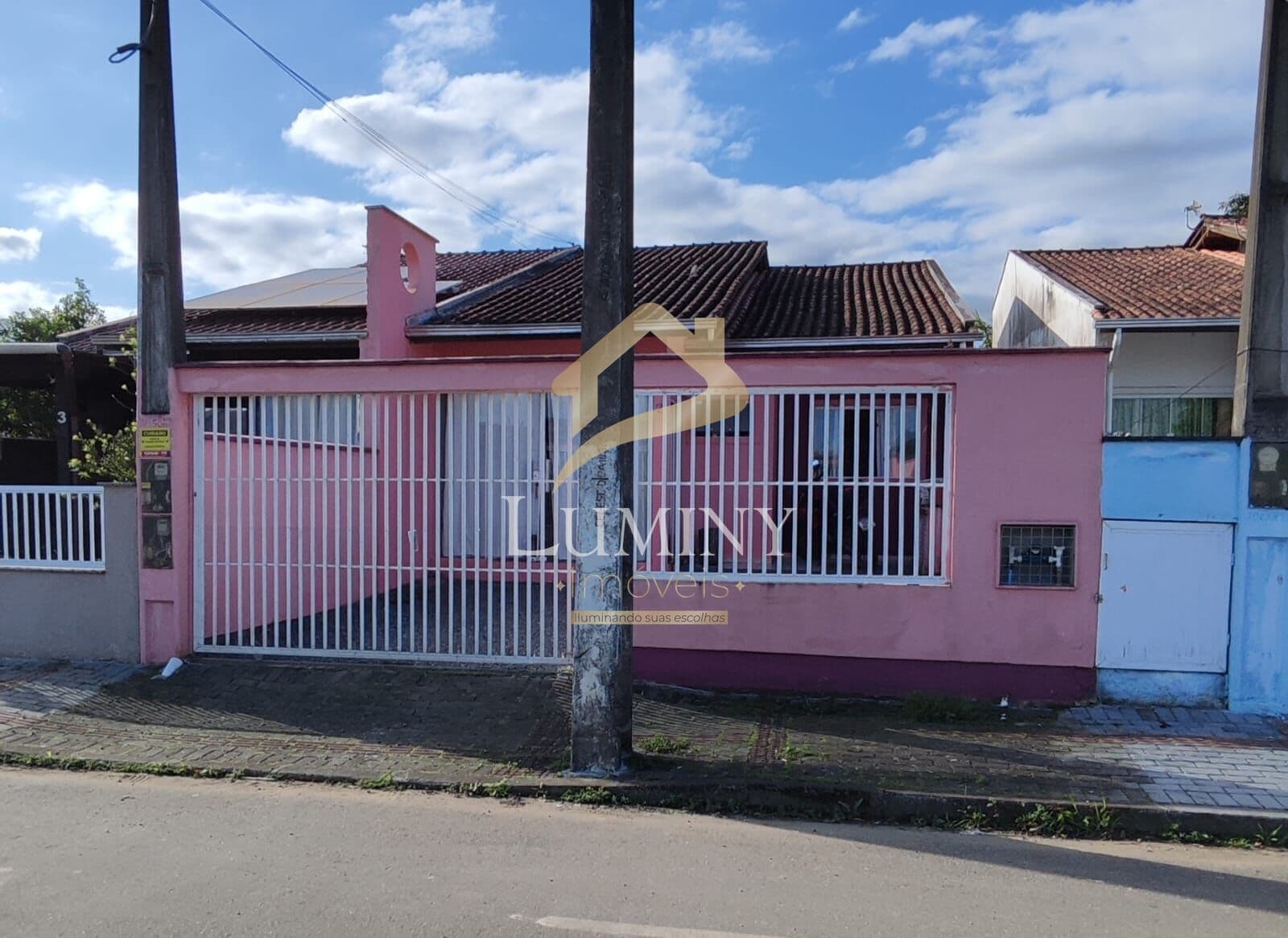 Geminado no bairro Schoroeder