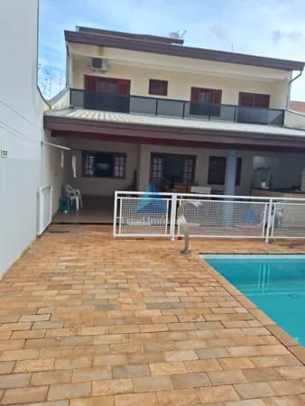 Sobrado em Santa Bárbara D'Oeste - Jardim Dona Regina