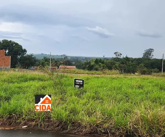4Terrenos à venda no bairro Loteamento Residencial Ypê - Mogi Mirim/SP
