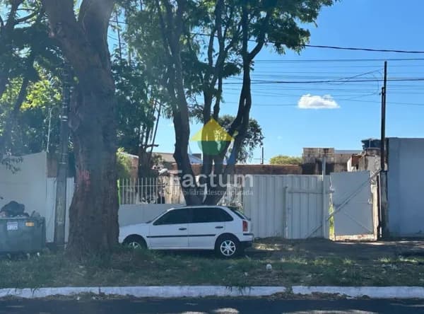 Lote/Terreno em Uberlândia - Presidente Roosevelt