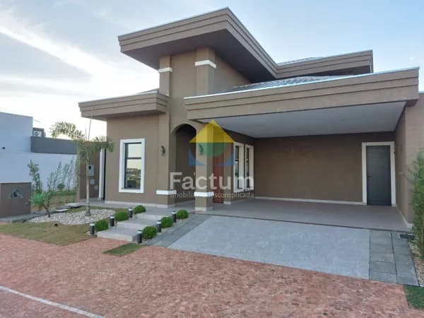 Casa em Uberlândia - Novo Mundo