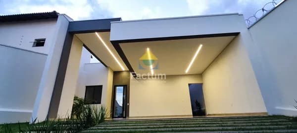 Casa em Uberlândia - Cidade Jardim