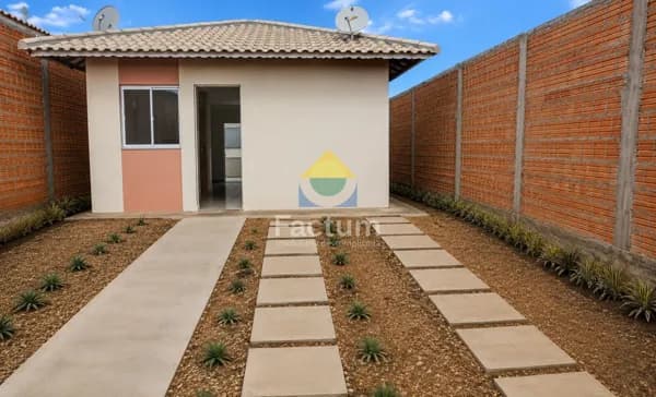 Casa em Uberlândia - Loteamento Luizote de Freitas IV