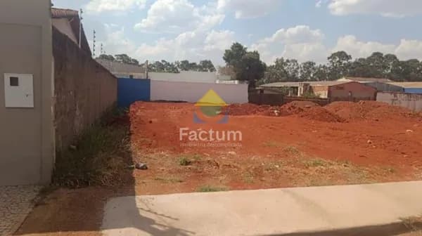 Lote/Terreno em Uberlândia - Segismundo Pereira