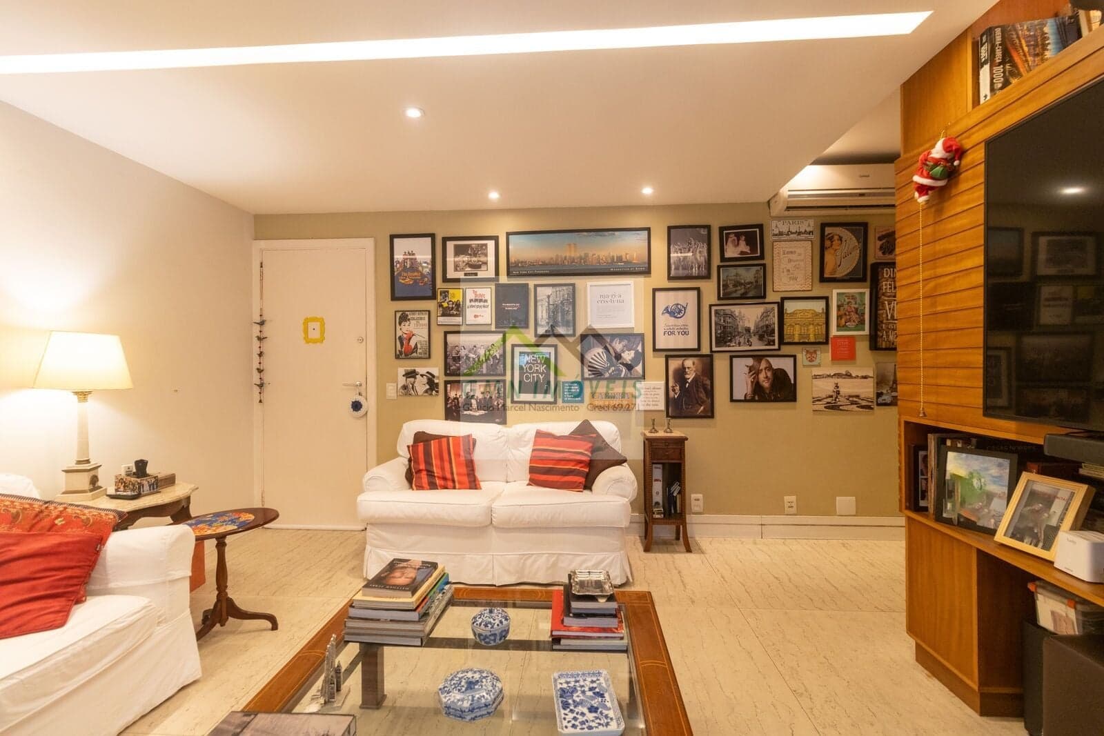 Apartamento reformado de 150m² no Jardim Oceânico – varandão frontal e 2 vagas