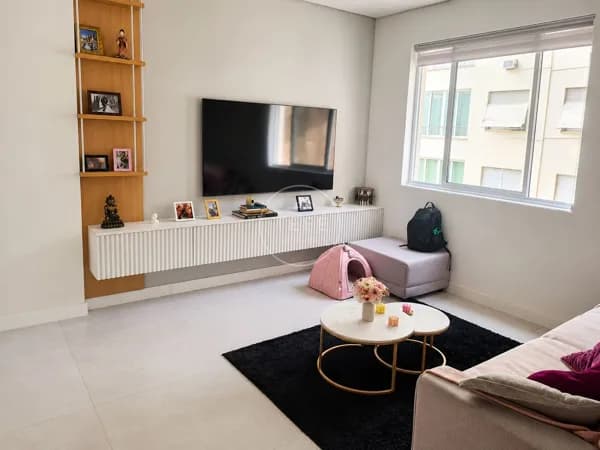 APARTAMENTO REFORMADO com 2 QUARTOS e 60 m² na LAGOA, ZONA SUL - RIO DE JANEIRO, RJ
