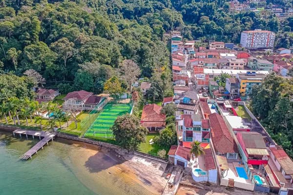 CASA 6 DORMITÓRIOS / TERRENO de 5.000m² em ANGRA DOS REIS