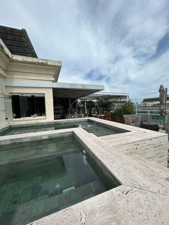 COBERTURA DUPLEX com 254,52m² no Condomínio Le Parc - RIO DE JANEIRO, RJ