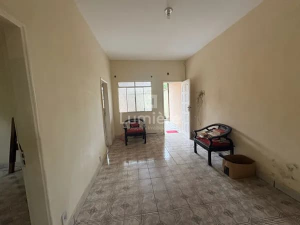 Casa Térrea 2 Quartos no Aero Clube, Volta Redonda — RJ
