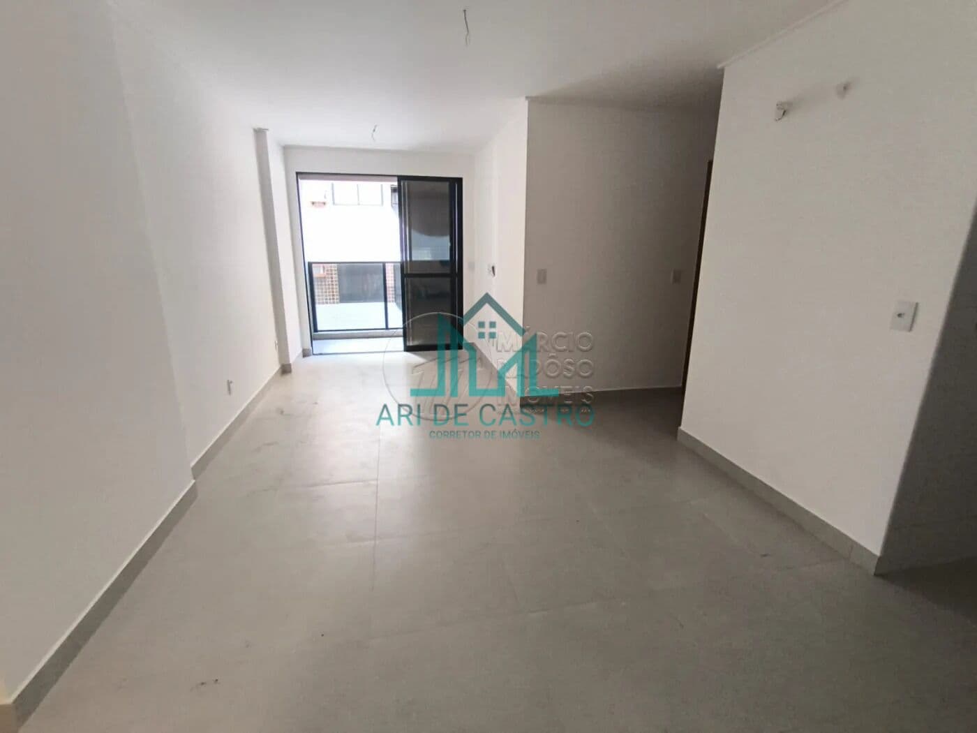 Apartamento com 2 Quartos, 60m², Varanda e Grande Área de Lazer à venda - Maceió Alagoas