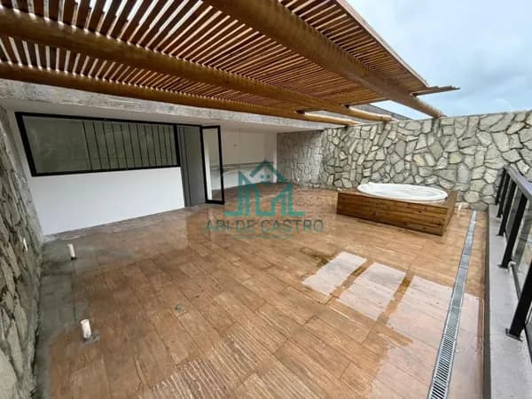 Casa Duplex com 3 Suítes, Piscina, 240m² e Rooftop com Jacuzzi à venda na Praia de Tatuamunha - Rota Ecológica dos Milagres