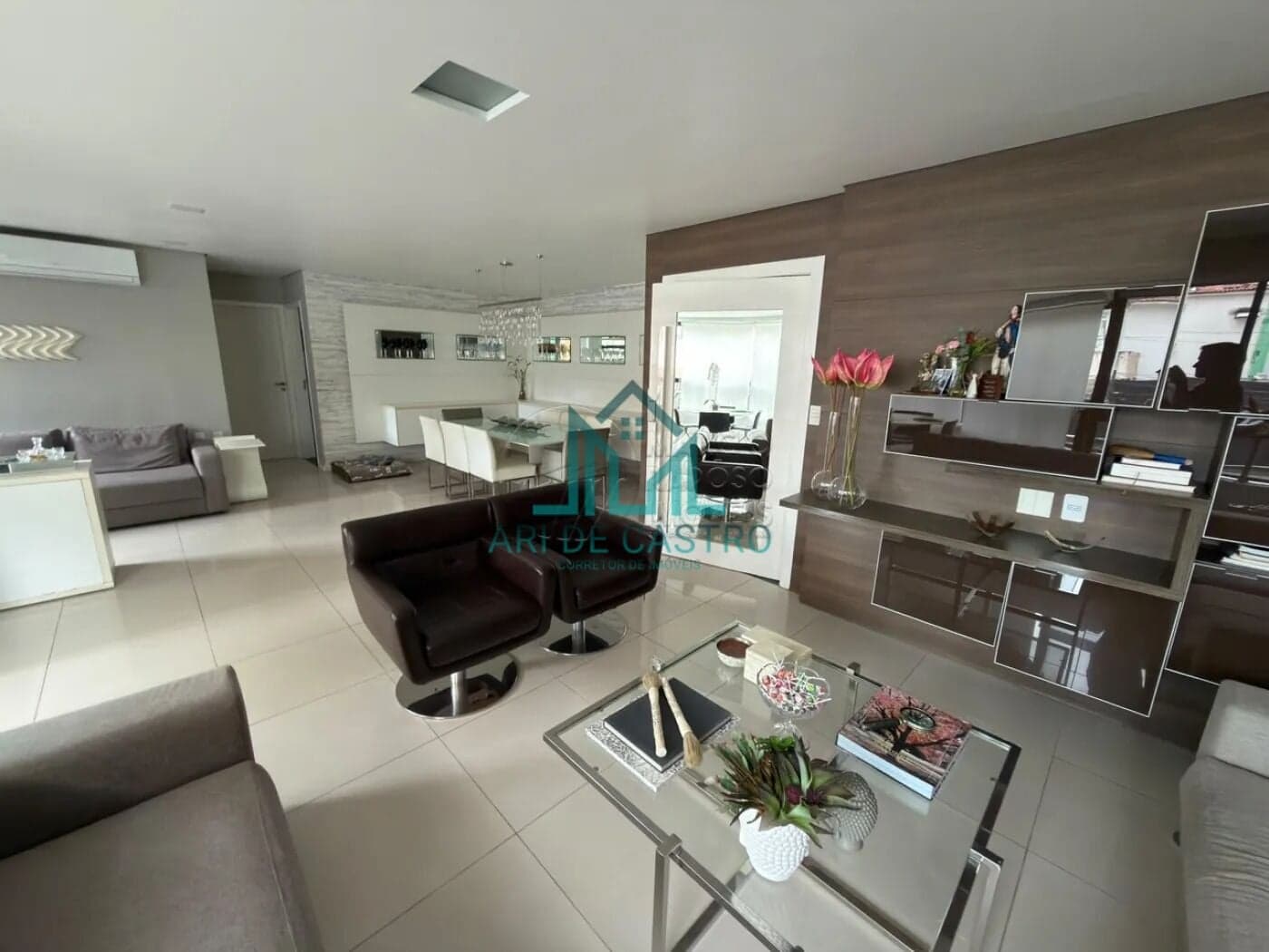 Apartamento Mobiliado, 157m² com 3 Suítes e Varanda Integrada, 3 Vagas à venda na Praia de Ponta Verde - Maceió Alagoas