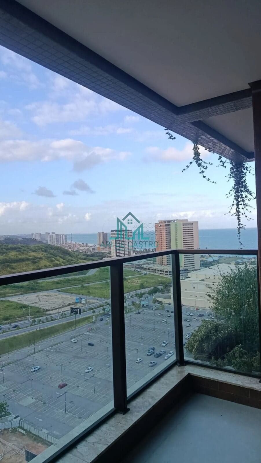 Apartamento com 3 suítes sendo uma Suíte Master, 112m² e Varanda Gourmet em Andar Alto na Cruz das Almas - Maceió Alagoas