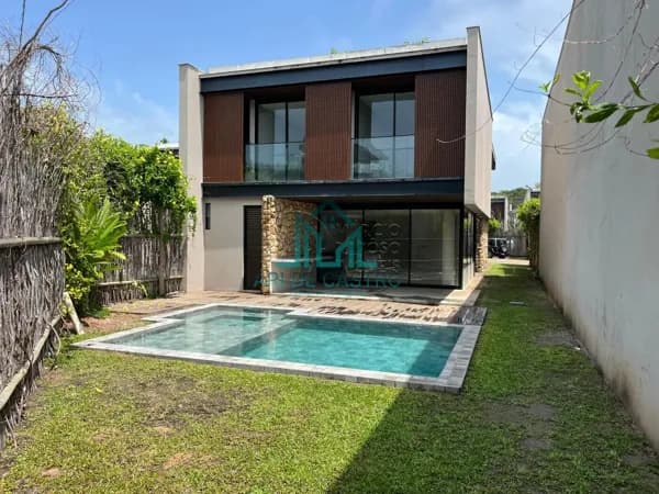 Casa de Alto Padrão 5 Suítes, 297m², Duplex, Piscina à venda Condomínio a Beira-mar da Praia do Marceneiro na Rota dos Milagres