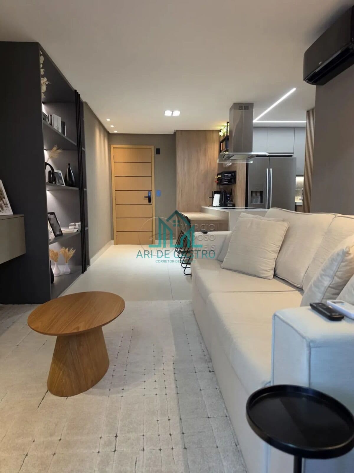 Apartamento 78m², Lindo Mobiliado e Decorado com 2 Suítes, Closet e varanda à venda no Corredor Vera Arruda - Jatiuca, Maceió Alagoas