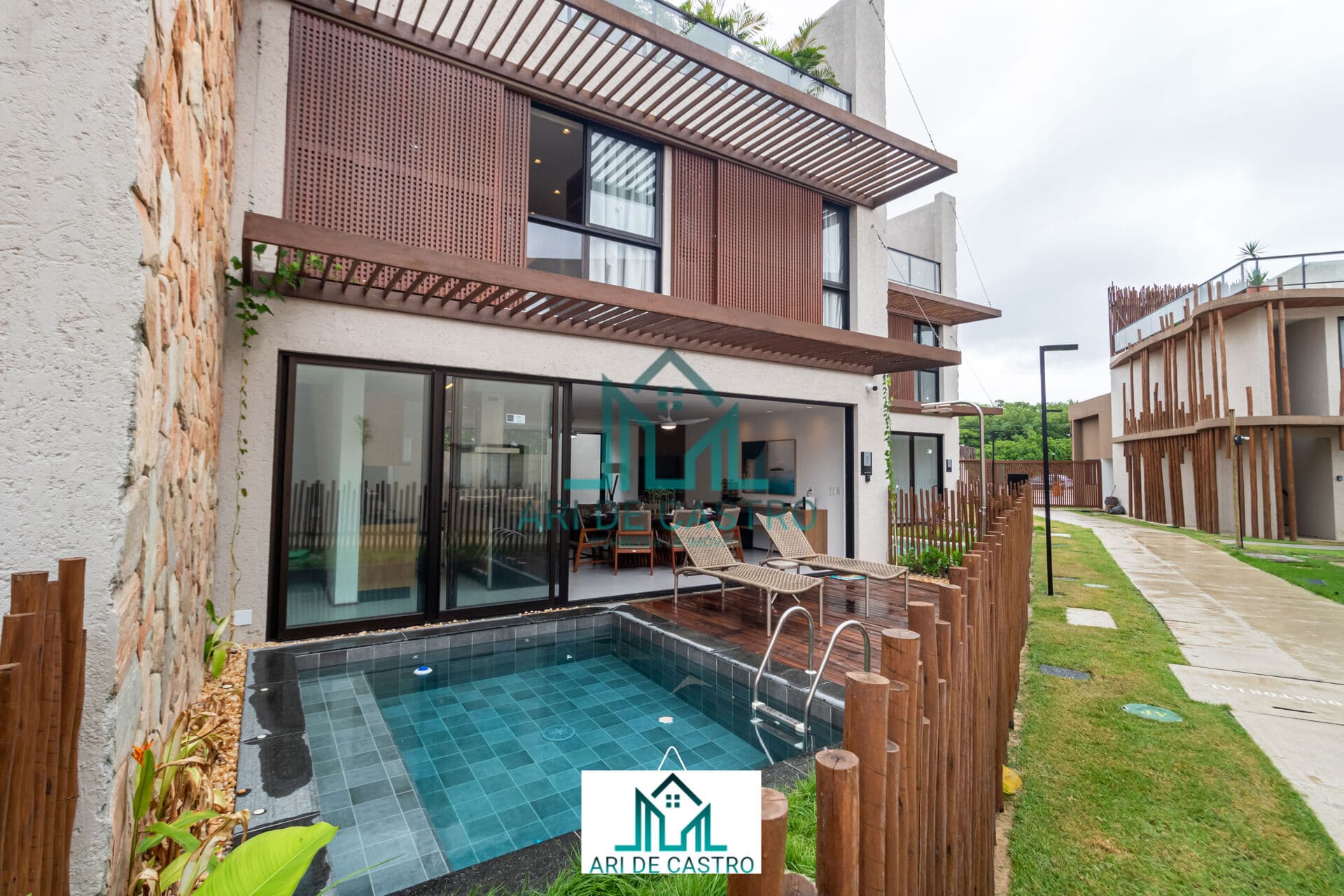 Casa com 3 Suítes - Naay Villas com Piscina Privada, 195m², Mobiliada e Rooftop Praia de Tatuamunha na Rota Ecológica dos Milagres - Alagoas
