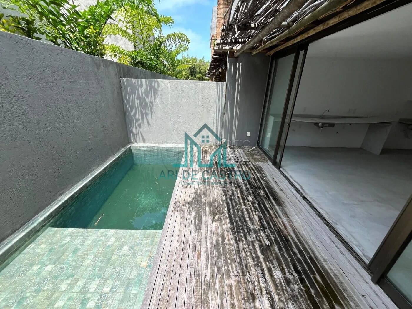 Apartamento Duplex com 3 Quartos, 131m² e Piscina Privativa à venda na Praia do Marceneiro - Rota Ecológica dos Milagres - Alagoas